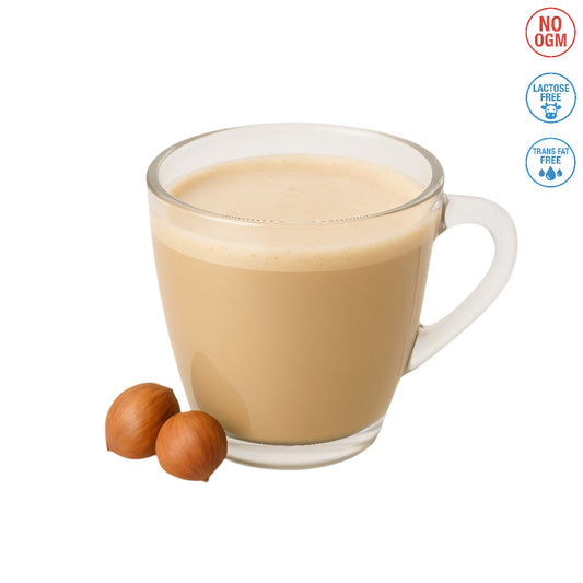 Tazza di nocciolino caldo preparato con polvere solubile A Putia Do Cafè